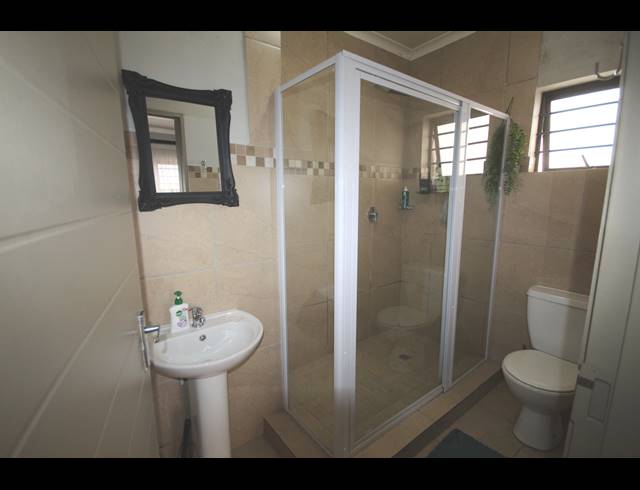4 BEDROOM HOUSE FOR SALE IN ANDEON